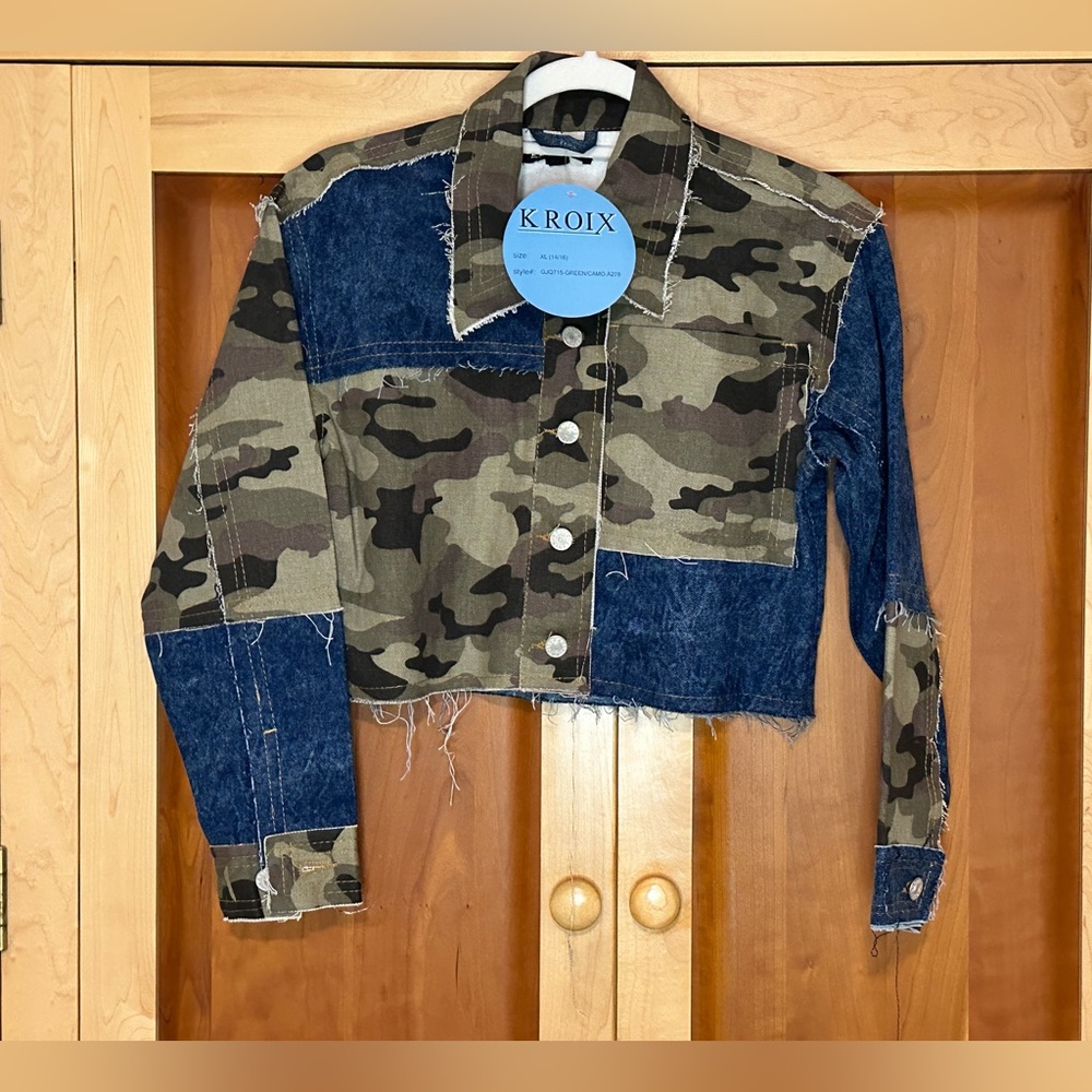REDUCED!!!!   NWT KROIX Girls’ Camo & denim jacket.  Size 12/14.